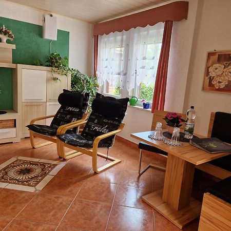 Ferienwohnung Am Oepitzer Berg Pößneck 외부 사진