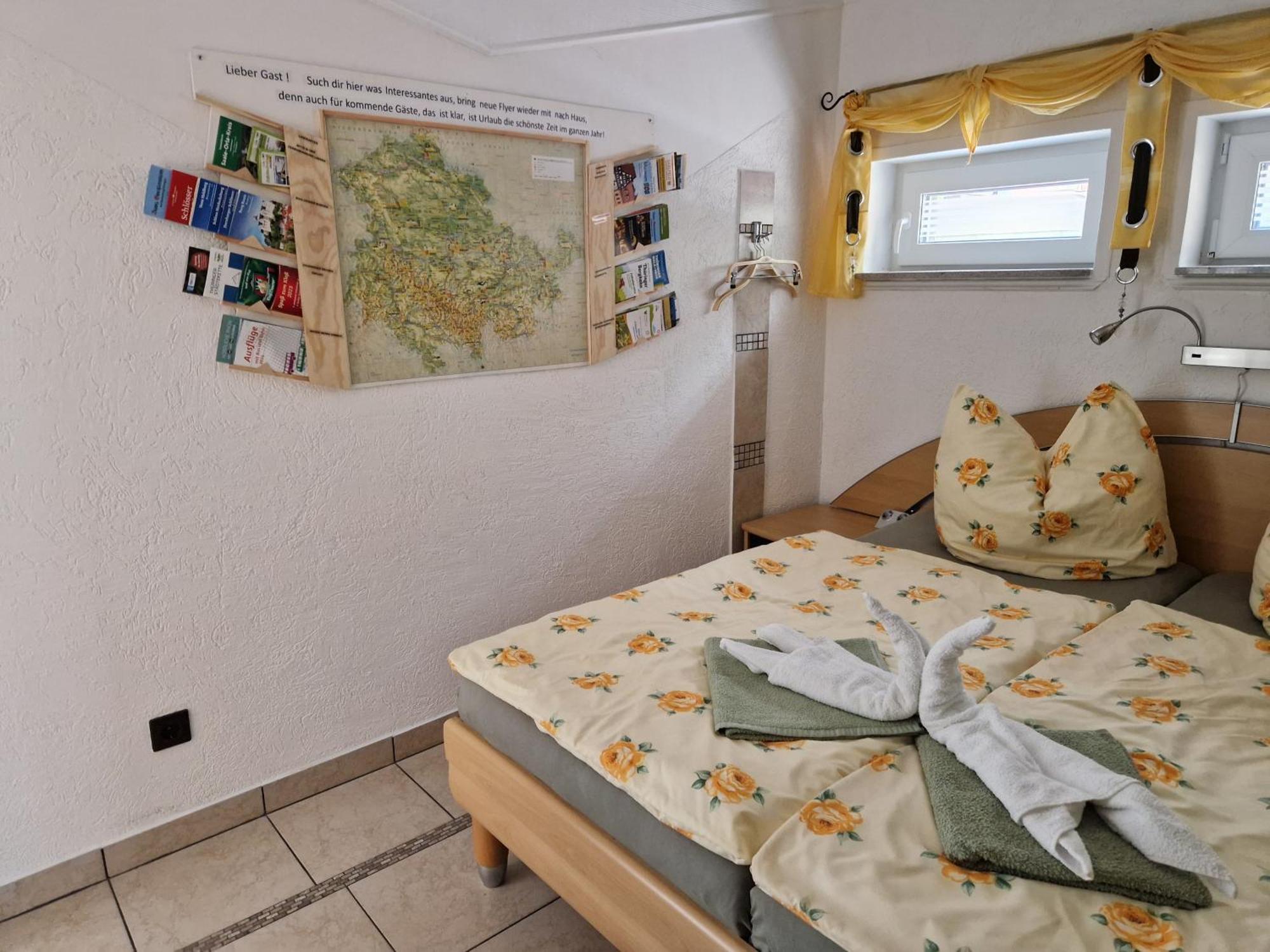 Ferienwohnung Am Oepitzer Berg Pößneck 외부 사진